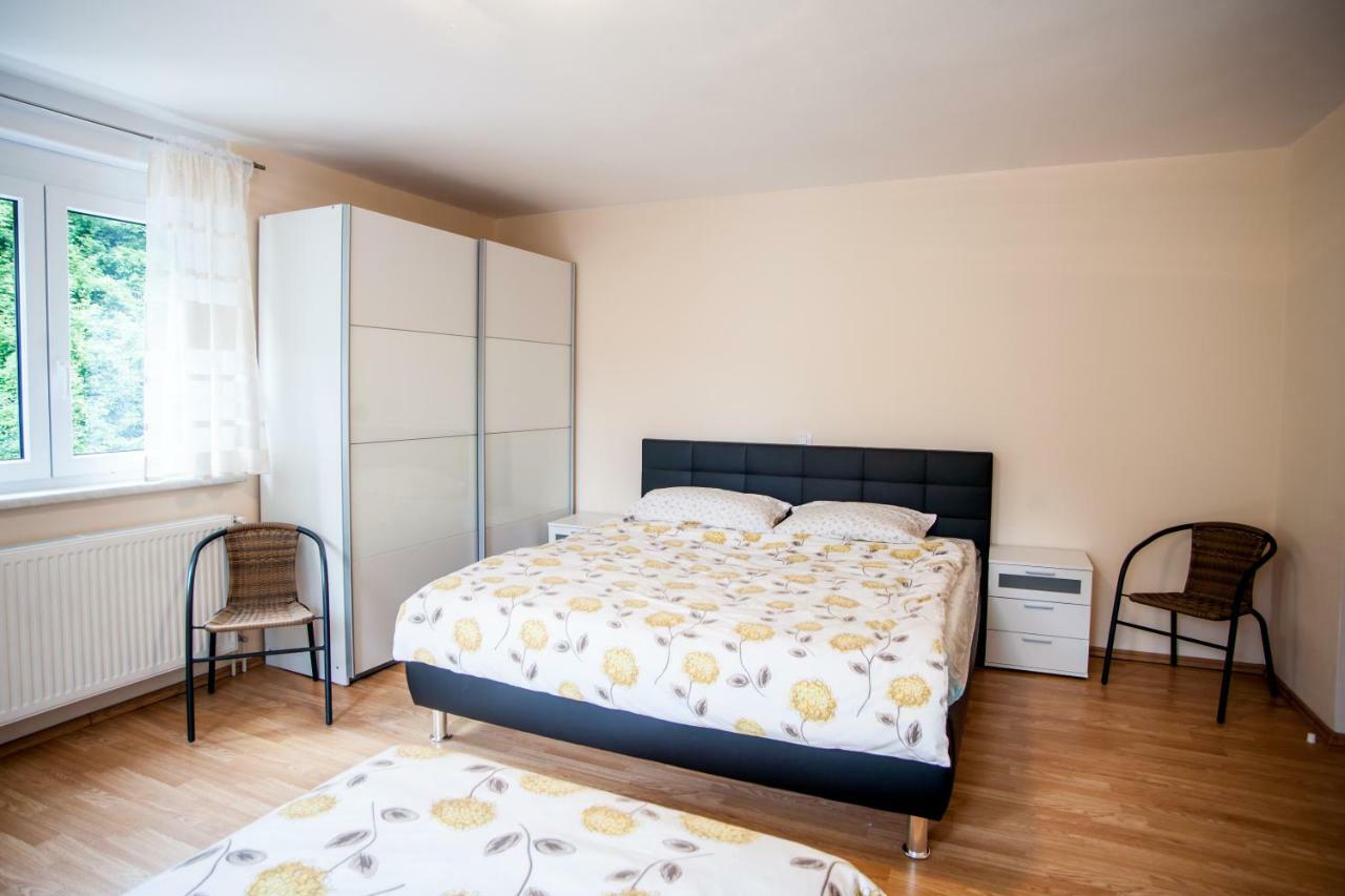House Utrinek With Free Play Room, Jacuzzy And Garage Podbrdo Exterior foto